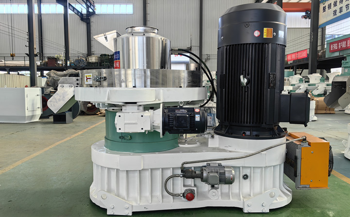 合理使用木屑顆粒機可以讓設(shè)備更長久 合理使用木屑顆粒機可以讓設(shè)備更長久